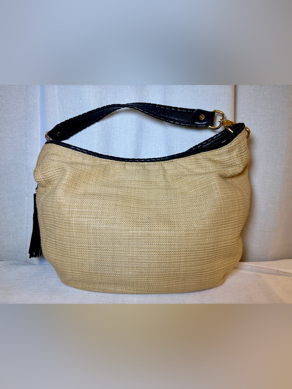 Michael Kors Straw Woven Hobo Shoulder Bag Black Leather Trim Gold MK Gold Charm - Picture 4 of 12